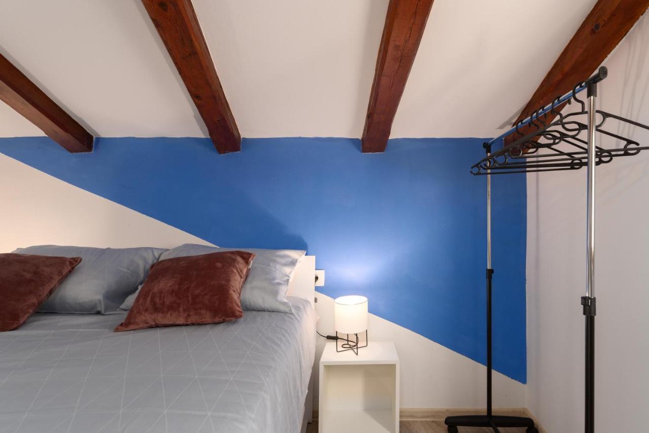 Relax In 2 Bedroom App In Old Town W/Ac And Wifi Ровінь Екстер'єр фото